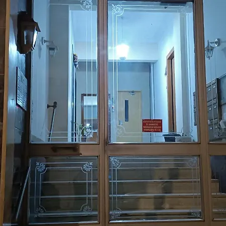στο σταθμό του μετρο νέου κόσμου Apartment Athens